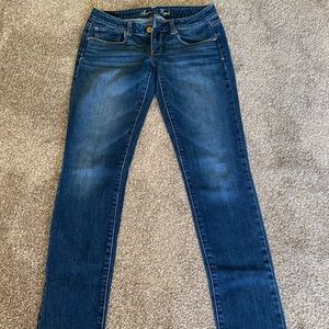 American Eagle straight leg jeans